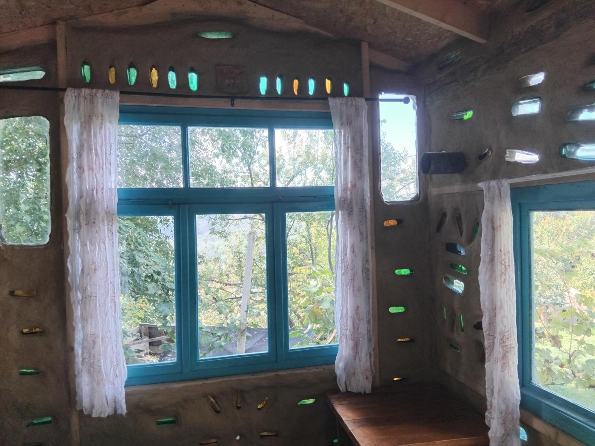 The House In The Village Pellumbas エクステリア 写真